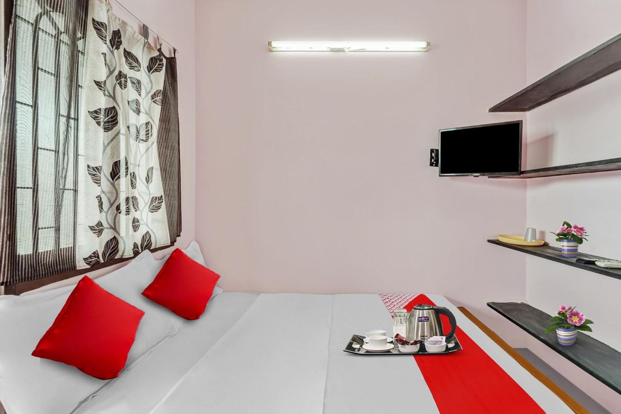 Hotel O Arunachala Guest House Near Pvr Spi Palazzo Chennai Esterno foto